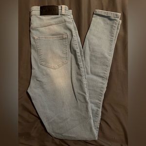 FITJEANS Vintage Blue, size Medium. 360 V2 High Waisted.